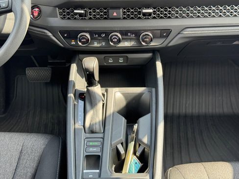 Used 2023 Honda Accord EX image 14