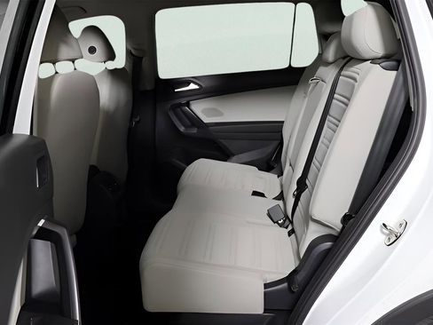 Used 2023 Volkswagen Tiguan S image 16