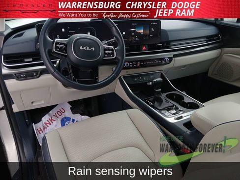 Used 2025 Kia Carnival SX Prestige image 16