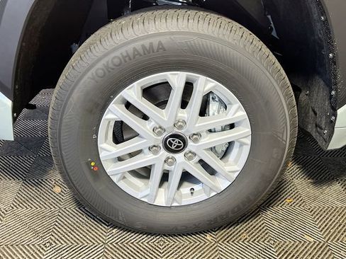 New 2025 Toyota Tundra SR5 image 11