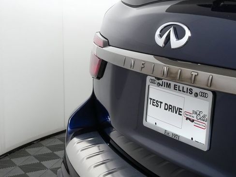 Used 2021 INFINITI QX80 Premium Select w/ All-Season Package image 33