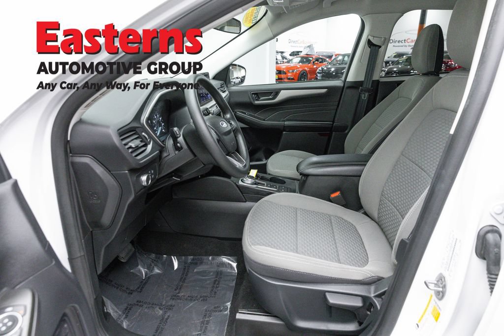 Used 2022 Ford Escape SE FWD image 15