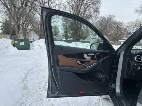 Certified 2019 Mercedes-Benz GLC 300 4MATIC image 19
