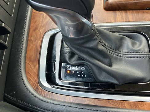 Used 2024 Nissan Armada SL w/ Cargo Package image 33