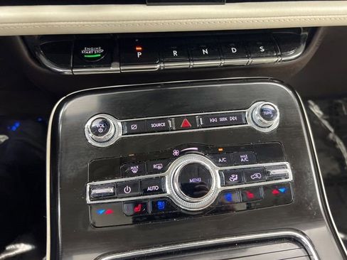 Certified 2022 Lincoln Nautilus Black Label AWD/4WD image 19