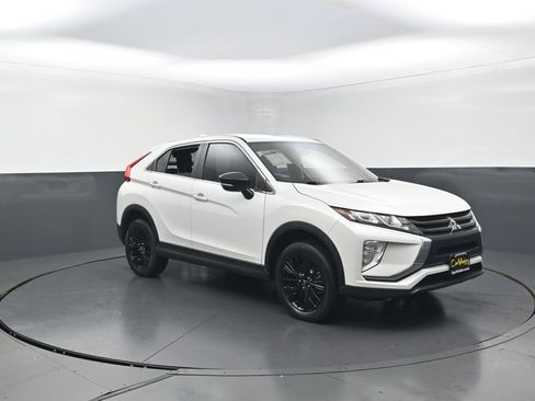 Used 2020 Mitsubishi Eclipse Cross LE AWD/4WD image 11