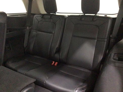 Used 2021 Lincoln Aviator Reserve w/ Elements Package Plus image 30