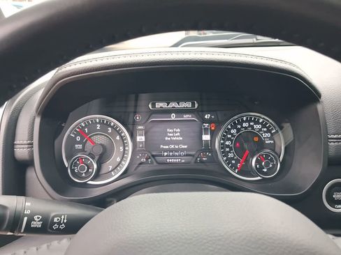 Used 2024 RAM 1500 Laramie image 30