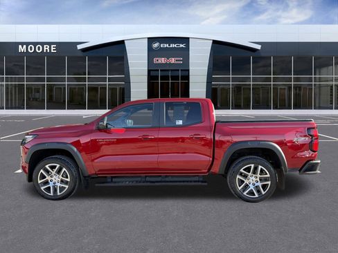 Used 2024 Chevrolet Colorado Z71 w/ Z71 Convenience Package 2 image 6