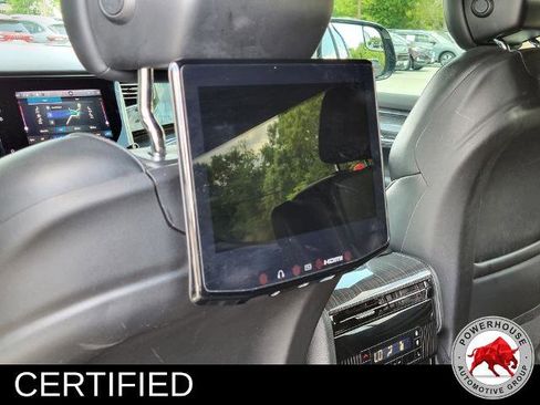 Used 2022 Jeep Wagoneer Series III w/ Rear Seat Video Group 1 AWD/4WD image 17