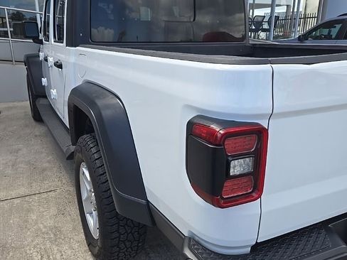 Used 2020 Jeep Gladiator Sport w/ Quick Order Package 24S image 4