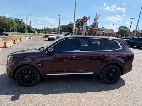 Used 2020 Kia Telluride LX AWD/4WD image 4