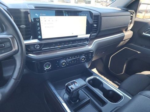 Used 2024 Chevrolet Silverado 1500 RST w/ Z71 Off-Road Package image 33