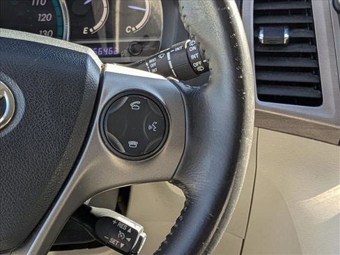 Used 2013 Toyota Venza XLE image 21