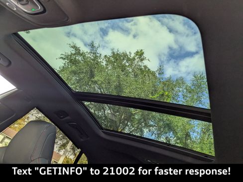 Certified 2025 Audi RS Q8 performance image 25