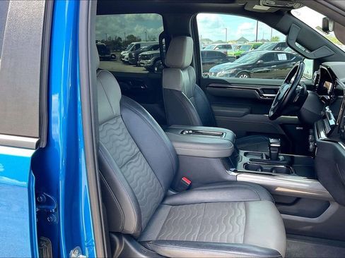 Used 2022 Chevrolet Silverado 1500 ZR2 w/ Technology Package AWD/4WD image 30