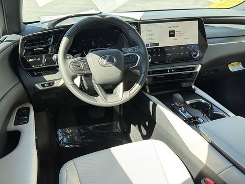 New 2026 Lexus RX 350 Premium FWD image 18