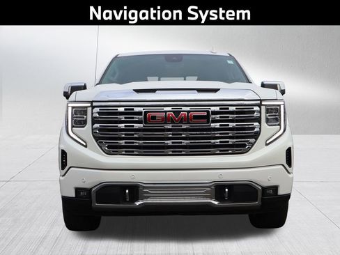 Used 2024 GMC Sierra 1500 Denali image 3