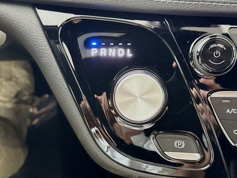 New 2026 Chrysler Pacifica Select image 16