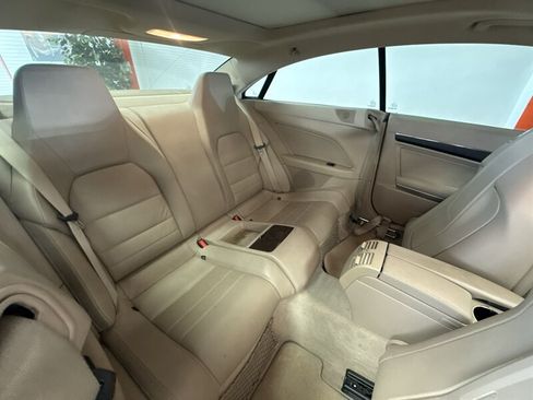 Used 2010 Mercedes-Benz E 550 Coupe image 26