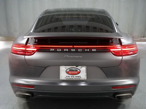 Used 2018 Porsche Panamera image 7