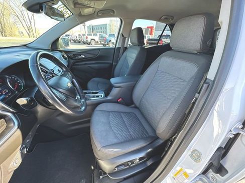 Used 2021 Chevrolet Equinox LT image 18