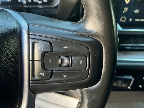 Used 2025 GMC Sierra 1500 SLT image 13