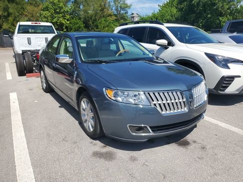Used 2012 Lincoln MKZ FWD image 3
