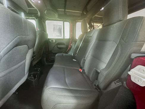 Used 2021 Jeep Wrangler Unlimited Sport AWD/4WD image 27
