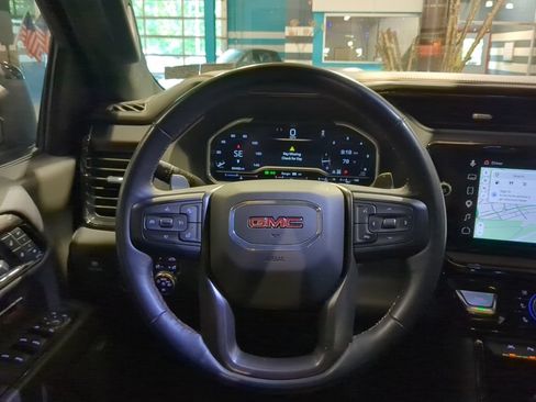 Used 2023 GMC Sierra 1500 AT4 w/ AT4 Premium Package AWD/4WD image 2