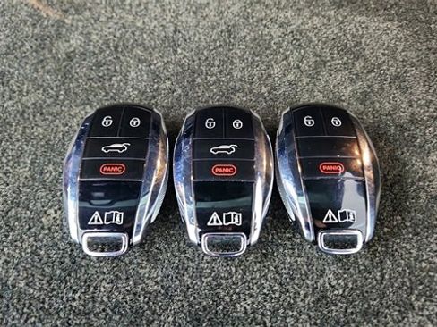 Used 2022 Bentley Bentayga Speed image 57