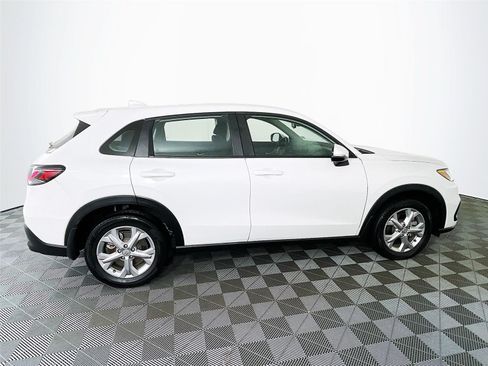 Used 2023 Honda HR-V LX image 10