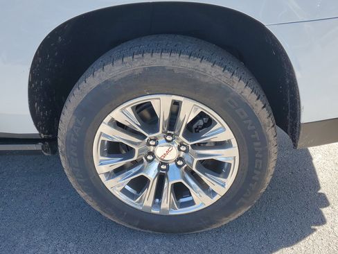 New 2026 GMC Yukon XL Denali w/ Sun & Power Step Package image 5