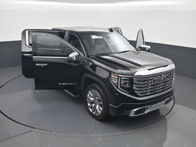 Used 2024 GMC Sierra 1500 Denali AWD/4WD image 29