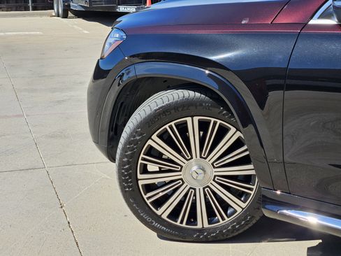 Certified 2024 Mercedes-Benz Maybach GLS 600 4MATIC image 5