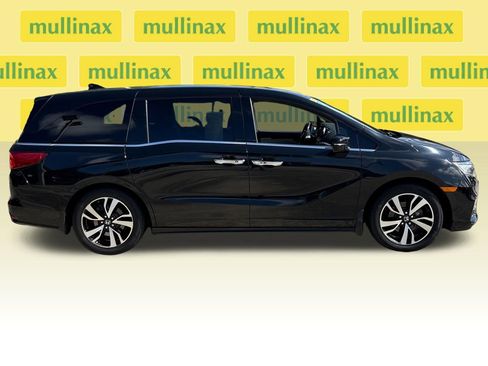 Used 2019 Honda Odyssey Elite image 2