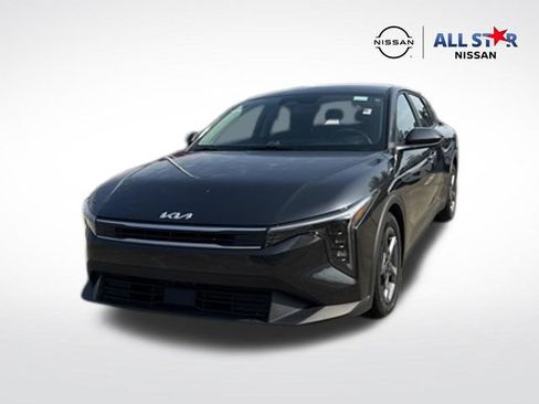 Used 2025 Kia K4 FWD image 1