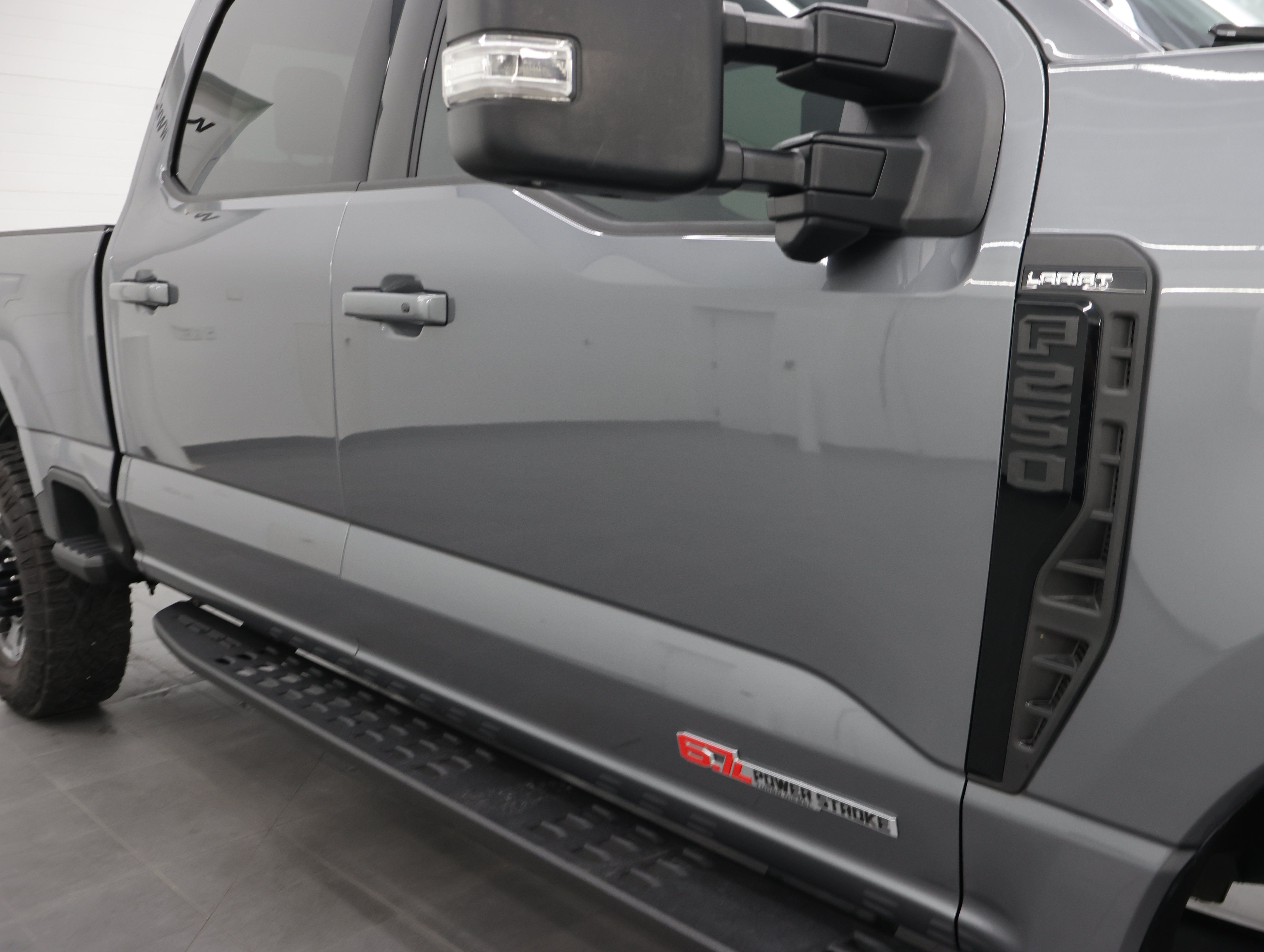 Used 2024 Ford F250 Lariat w/ Lariat Ultimate Package AWD/4WD image 29