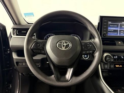 Used 2019 Toyota RAV4 XLE w/ Convenience Package FWD image 21