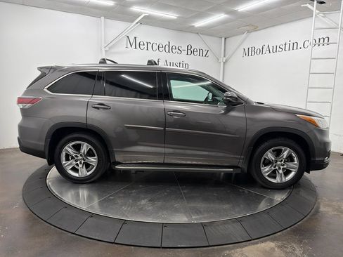 Used 2015 Toyota Highlander Limited FWD image 9