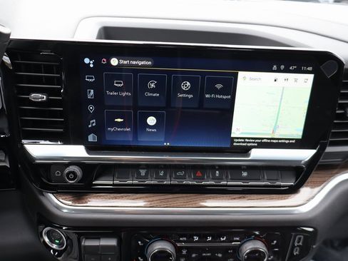 New 2026 Chevrolet Silverado 3500 LT image 9