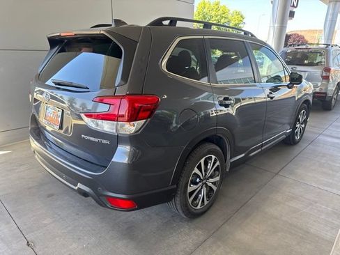 Used 2022 Subaru Forester Limited AWD/4WD image 3