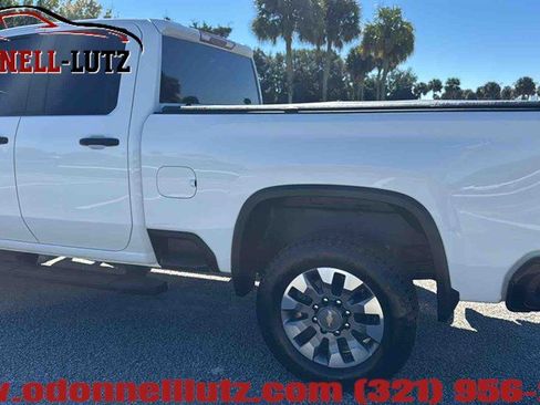 Used 2024 Chevrolet Silverado 2500 Custom w/ Custom Convenience Package image 5