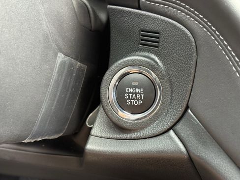 Used 2025 Subaru Outback Premium image 17