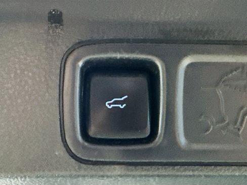 Used 2024 Ford Expedition Max XLT image 31