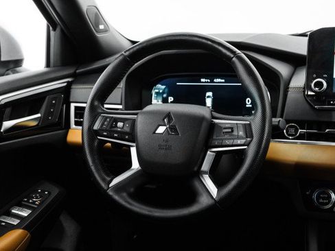 Used 2022 Mitsubishi Outlander SEL image 14
