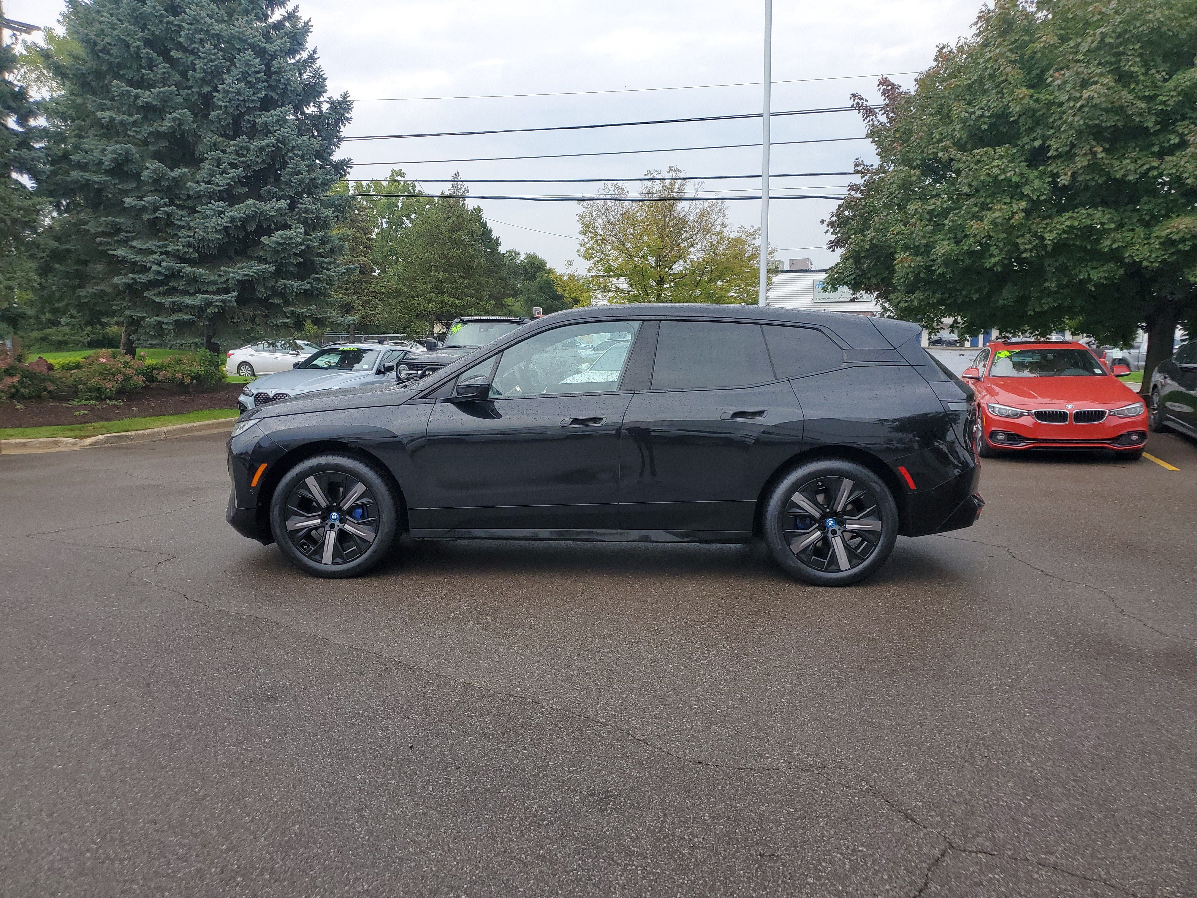 Certified 2024 BMW iX xDrive50 w/ Sport Package AWD/4WD image 2
