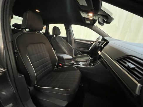Used 2023 Volkswagen Jetta Sport image 13