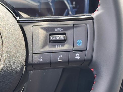 New 2025 Nissan Kicks SR image 12