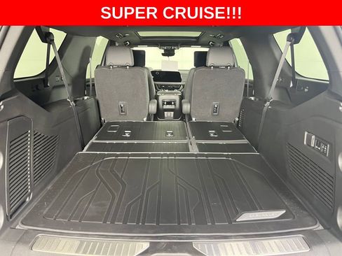 New 2026 Chevrolet Suburban High Country AWD/4WD image 23
